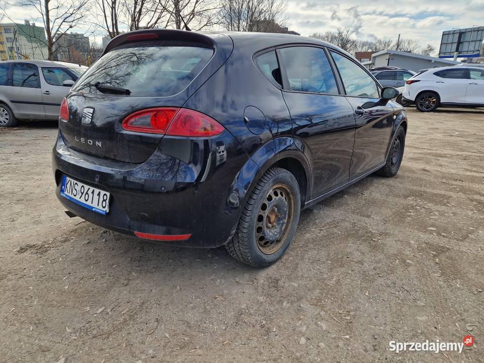Syndyk sprzeda samochód osobowy Seat Leon 16 Kraków sprzedam