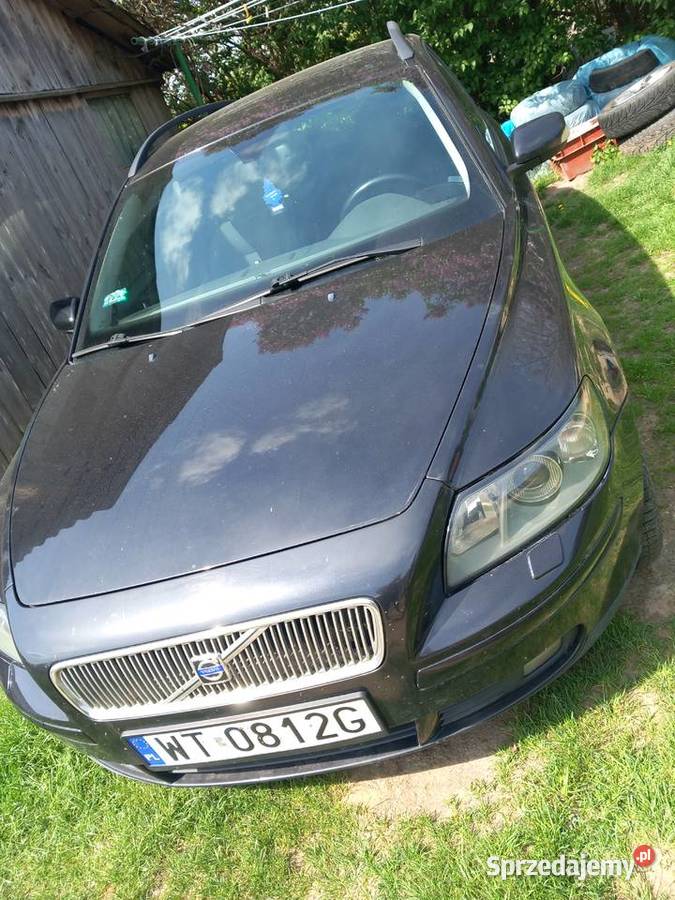 Czarne volvo V50 Brzóza
