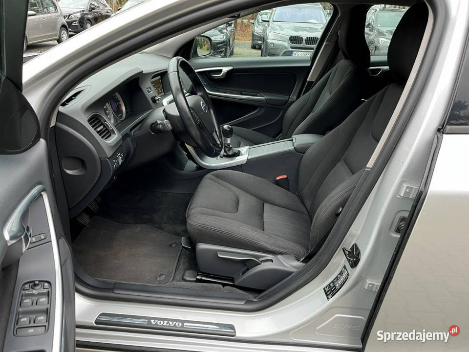 Volvo S60 16 T3 benzyna 150 Xenony Podgrzewane Lipówki