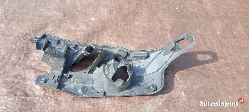 BMW X3 F25 M PAKIET LCI PRAWY SLIZG ZDERZAKA osobowe