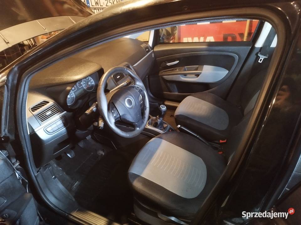 Sprzedam fiata grande punto Rok produkcji 2007 sprzedam