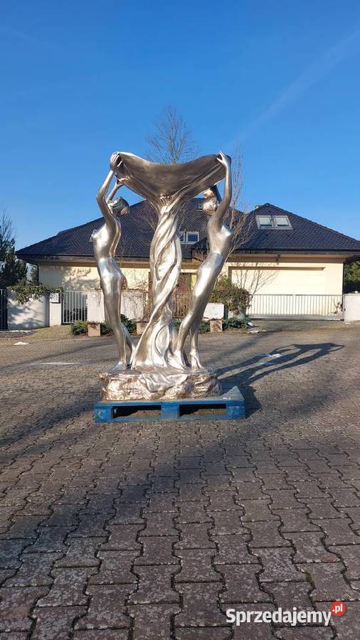 Mega Koń ze źrebakiem z brązu naturalnej Warszawa