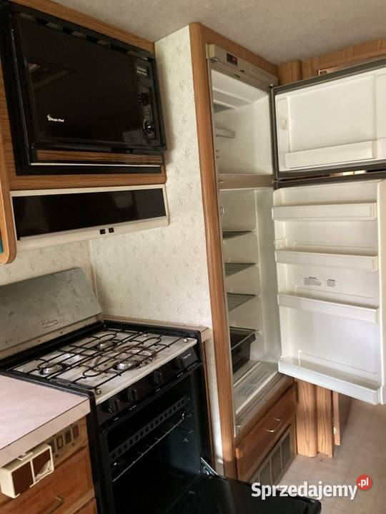 kamper 26 m kw powierzchni Fleetwood Bounder łódzkie Starowa Góra