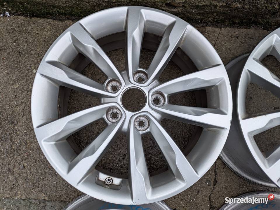 Felgi aluminiowe 16 5x1143 Hyundai i40 ET 40 Hyundai OE Barwik