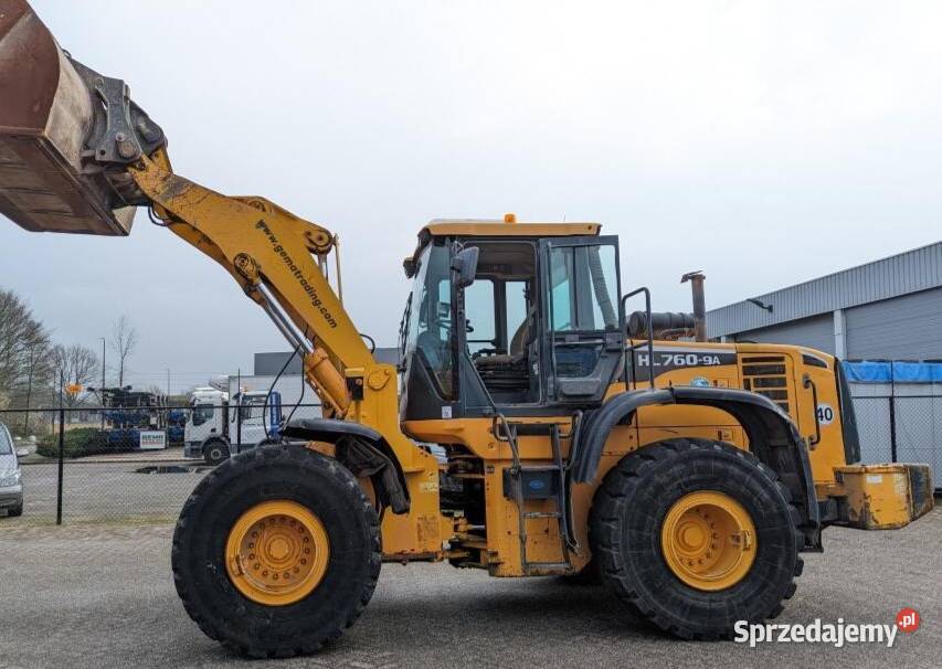 Ladowarka kolowa HUNDAI Rok produkcji 2018 mazowieckie Warszawa sprzedam