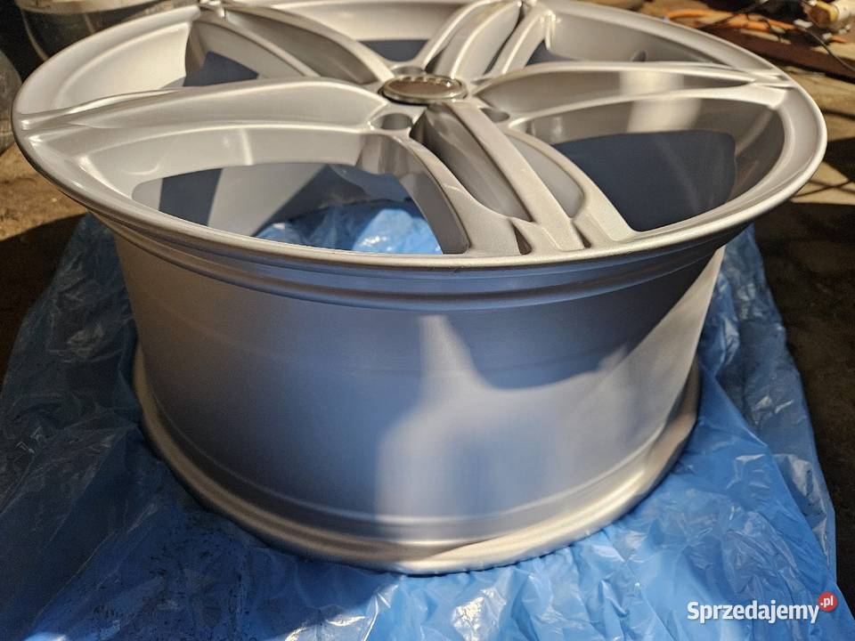 Alofelgi Pompeje 5x130 21 Audi rsQ7Q8 Kwietno