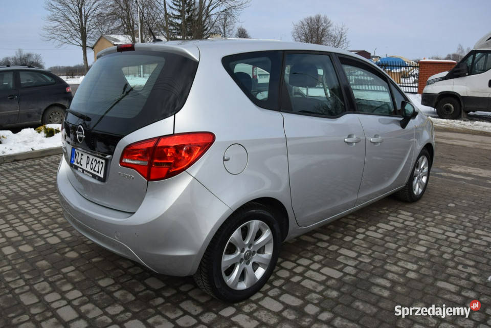 Opel Meriva 14 TB 2016r 138 Oryginał Lakier Majdan Sieniawski sprzedam