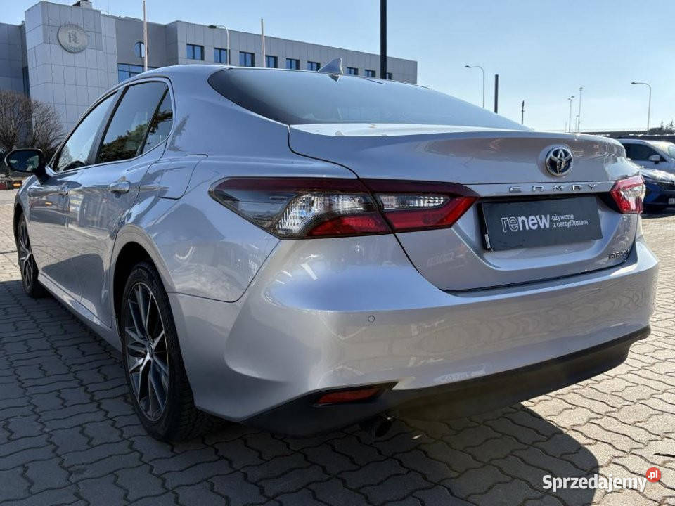 Toyota Camry 2021r bogata wersja