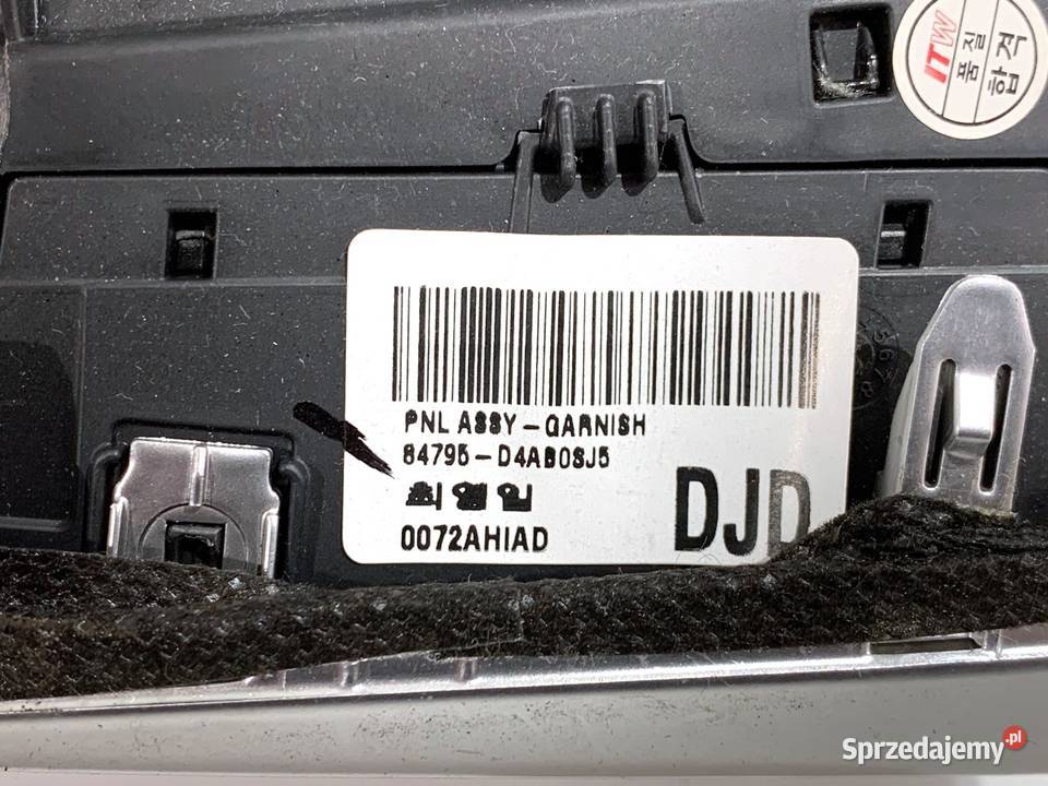 KRATKA NAWIEWU PRAWA KIA OPTIMA 84795D4AA0 Kombi osobowe