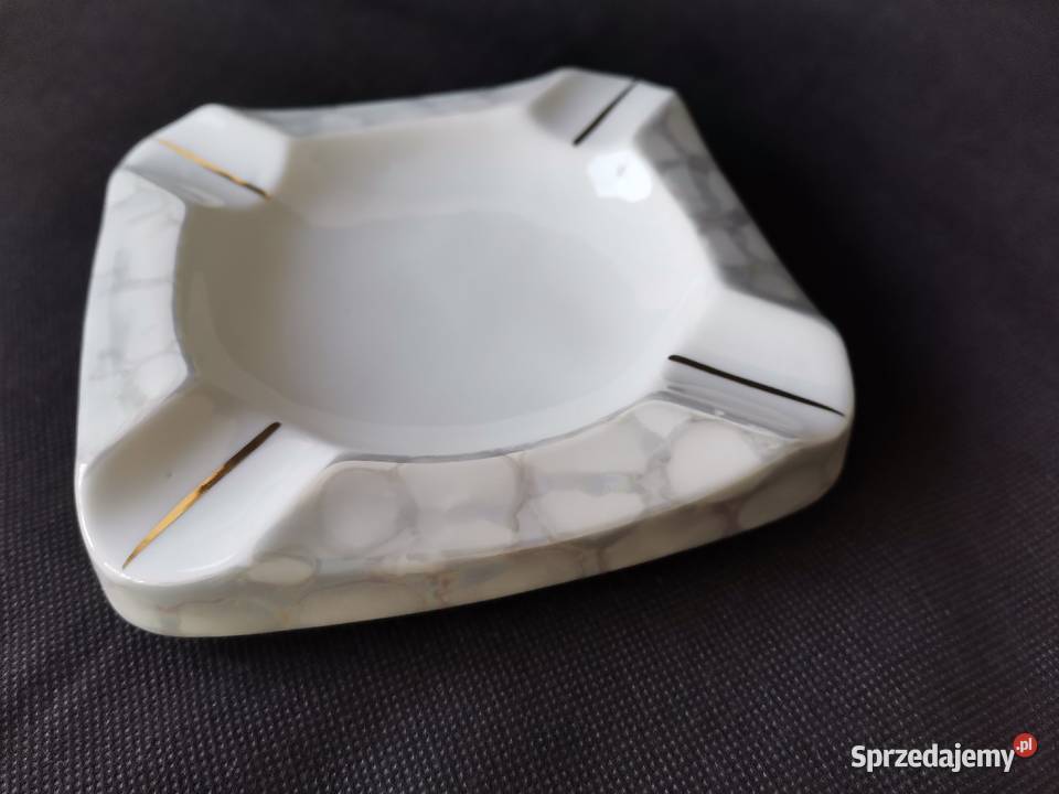 Stara nieużywana popielniczka porcelana Bogucice