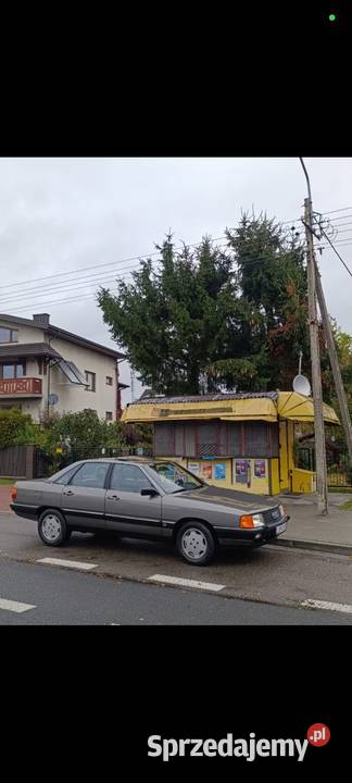 Audi 100 C3 21 benzyna 83 Kock