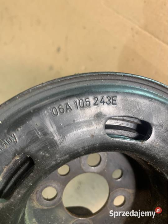 Koło pąsowe wału 06A105243E vw passat b6 20 tsi