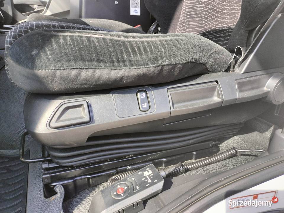 MERCEDESBENZ ANTOS 1830 4x2 KONTENER IZOTERMA śląskie Częstochowa
