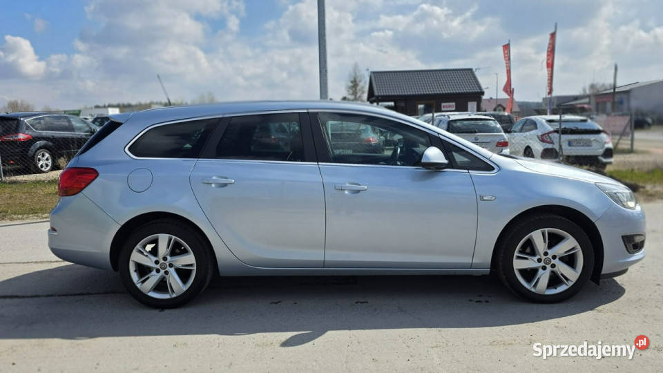 Opel Astra Duża Navi sports tourer BIxsenon nowy Lębork
