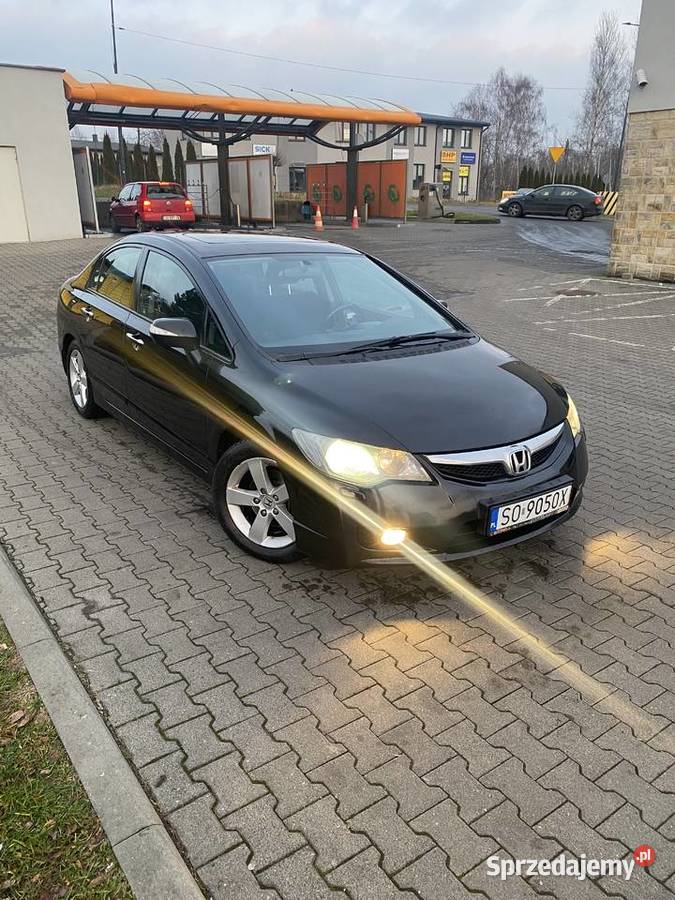 Honda Civic VIII Sedan 18Benz Automat Krajowy Rok produkcji 2010 śląskie Sosnowiec
