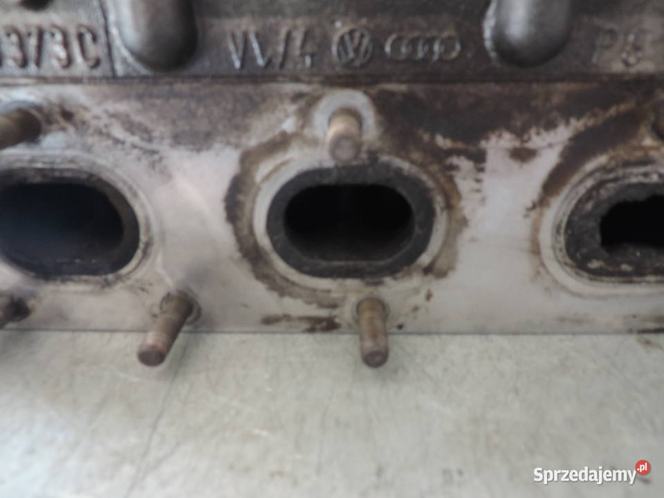 GŁOWICA SKODA FABIA 12 12V VW POLO 03E103373C Silniki i osprzęt