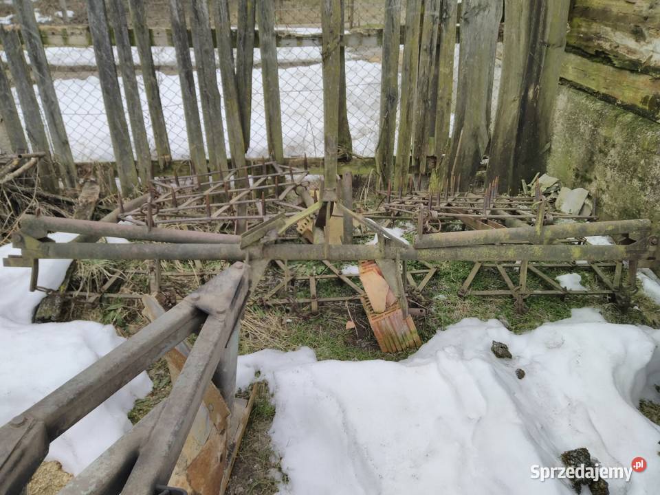Rozrzutnik 1osiowy z wywrotem metaltech Białystok