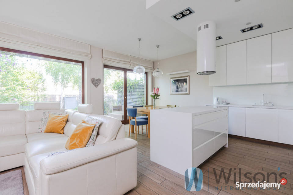 sprzedaży domu szeregowego Komorów 13428m2