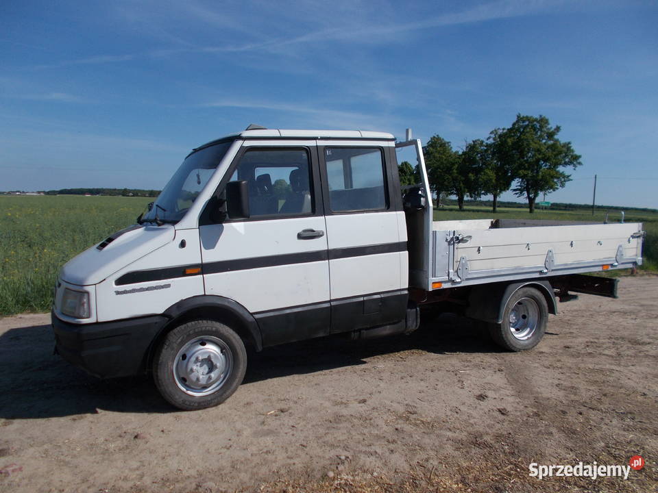 Iveco Daily 28 TD7 osobowyskrzynia Żnin