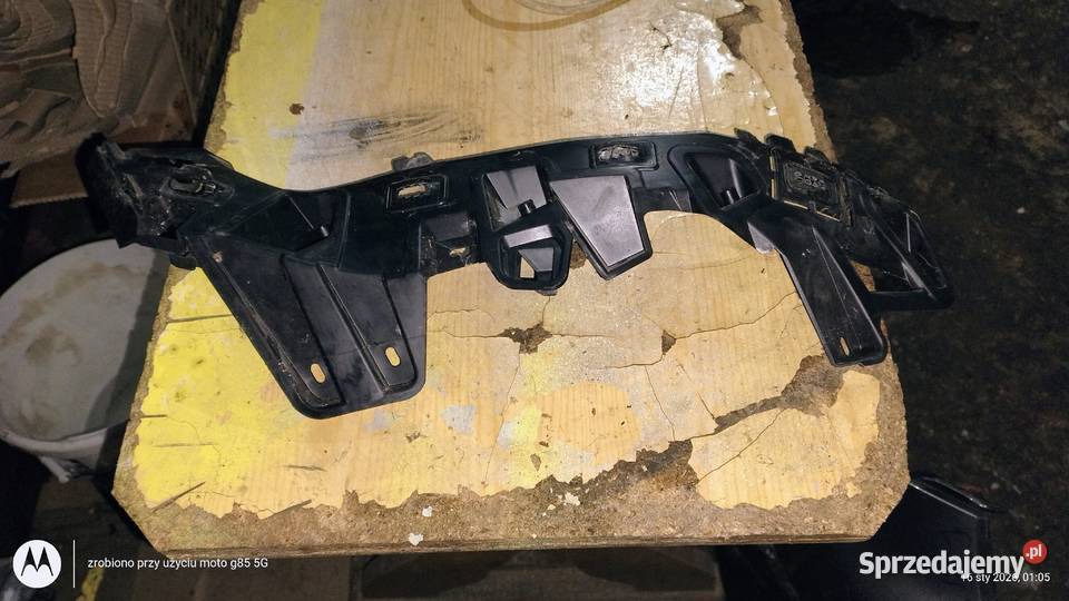 Ślizg zderzaka lewy przód Peugeot 208 2 dolnośląskie Lubin