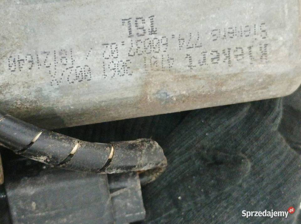 ZAMEK DRZWI LEWY PRZÓD EUROPA Bmw Seria 7 IV osobowe sprzedam