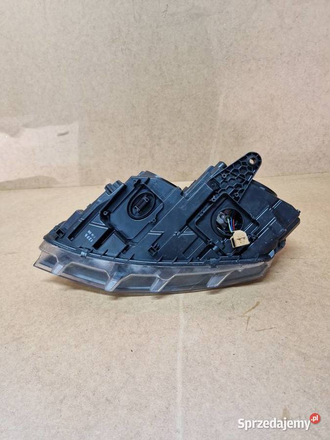 Skoda octavia III lampa prawy przód przód prawy Złotoryja sprzedam