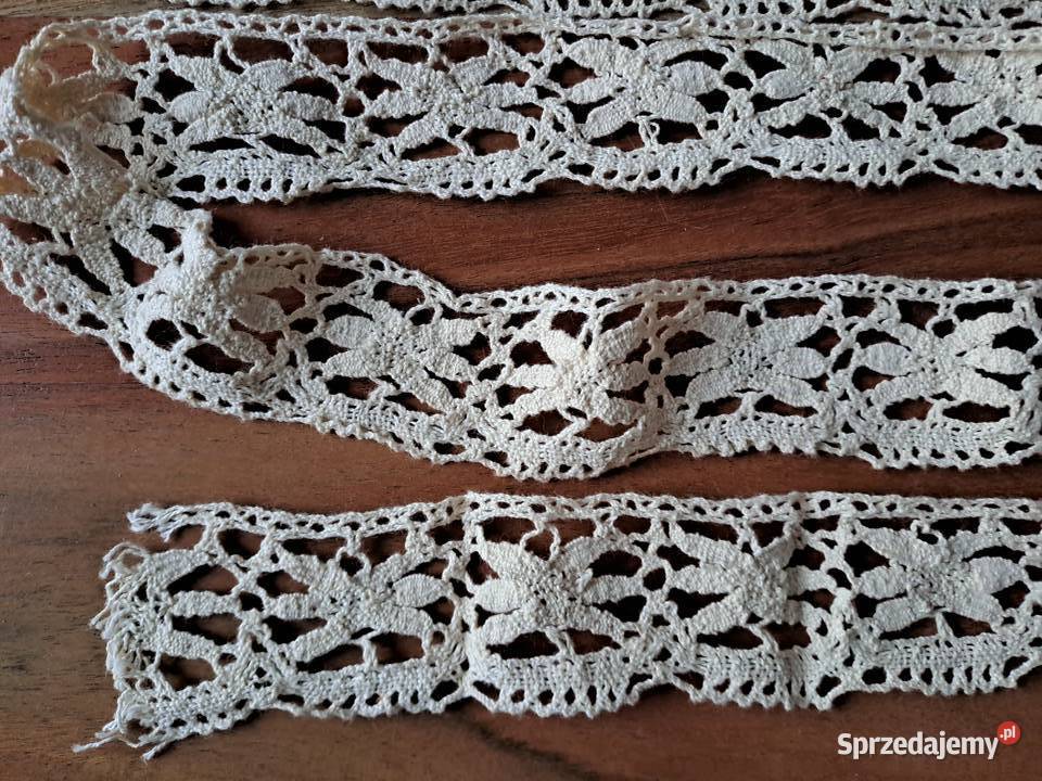 PRL Tasiemka Wstążka Haftowana koronka Warszawa