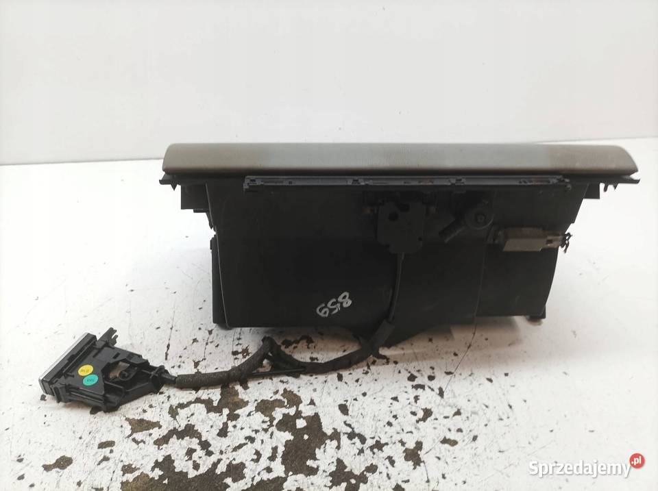 SCHOWEK PRAWY PASAŻERA 7L Porsche Cayenne I 2002