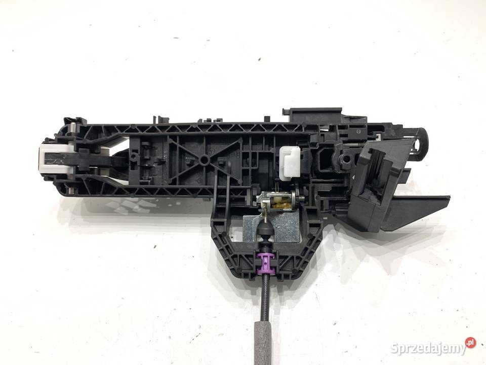 KLAMKA ZEWNĘTRZNA PRAWY TYŁ MERCEDES W176 Klamki