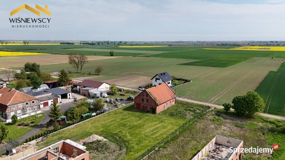 Na sprzedaż wyjątkowy budynek z czerwonej cegły