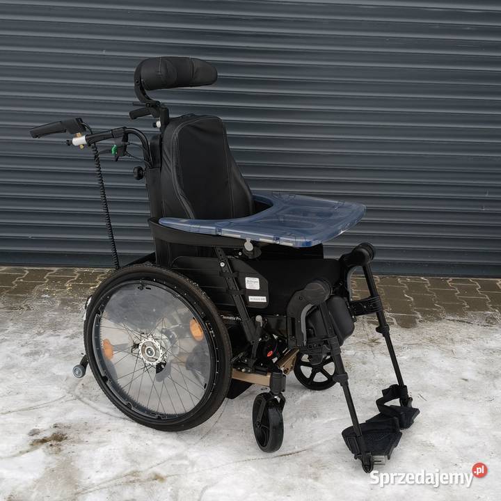 Wózek inwalidzki Invacare Rea Clematis z napędem Milanówek