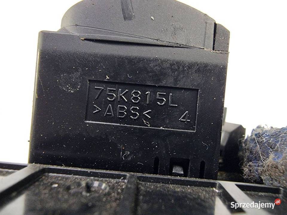 PRZYCISK TOYOTA COROLLA E21 Lipno