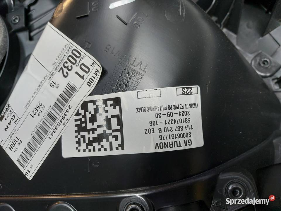 VW ID4 11A 2024r SUV 5D TAPICERKA BOCZEK DRZWI