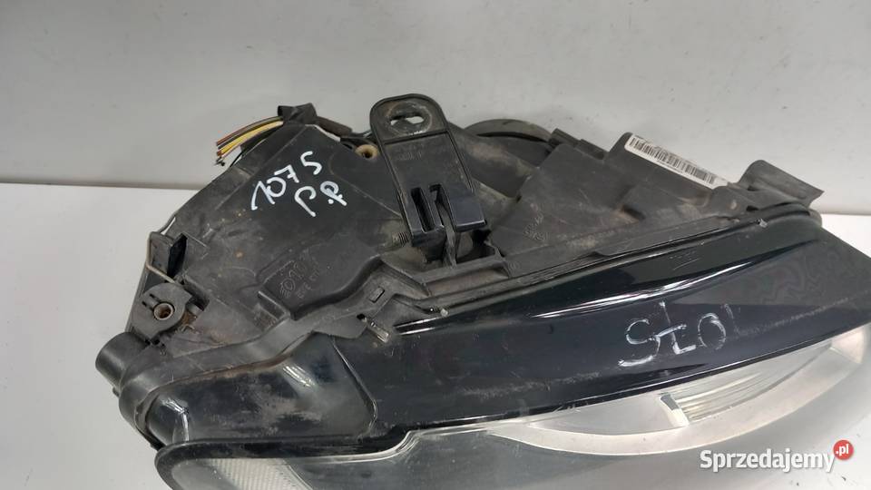 AUDI A5 8T LAMPA PRZÓD PRAWA SOCZEWKA wielkopolskie Zbierkowo