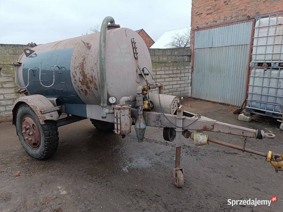 Beczkowóz 2600l Beczkowozy Kobylin