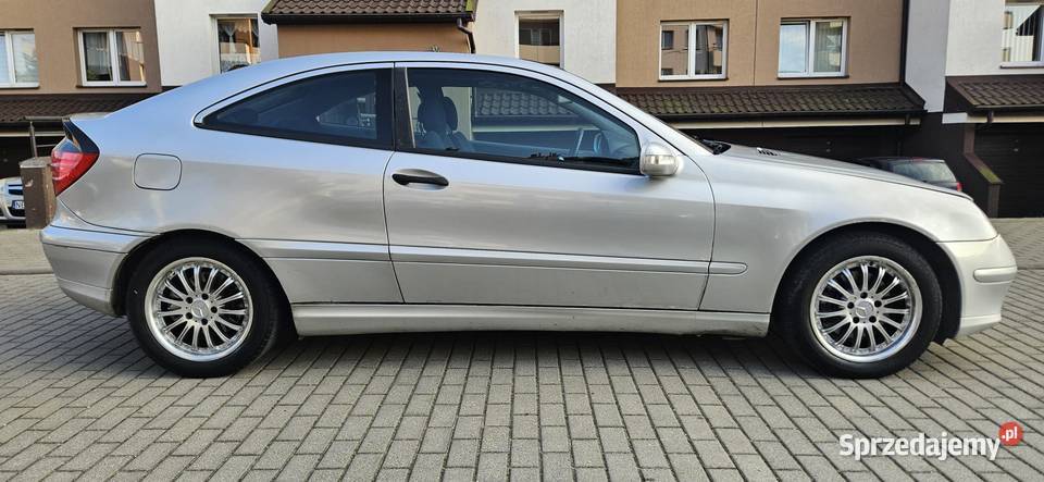 Mecedes Benz C klasa coupe 2001r 18 benz130 130KM