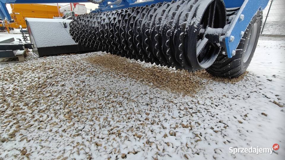 Wał posiewny żeliwny 63m 530mm INTERTECH na osi Wały Kutno