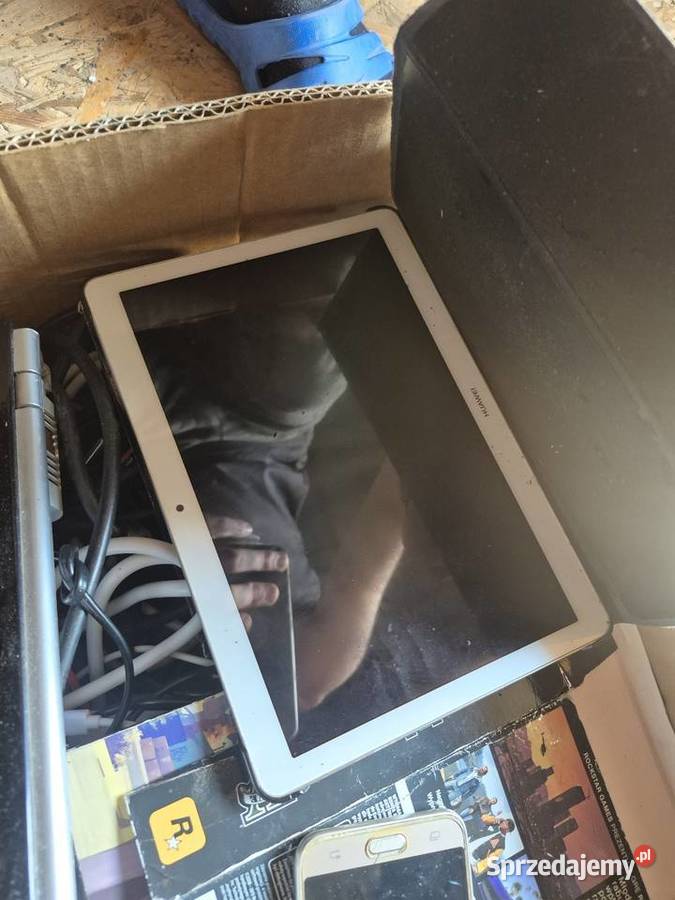 Tytuł Mix elektroniki na części naprawy Laptop Nasutów