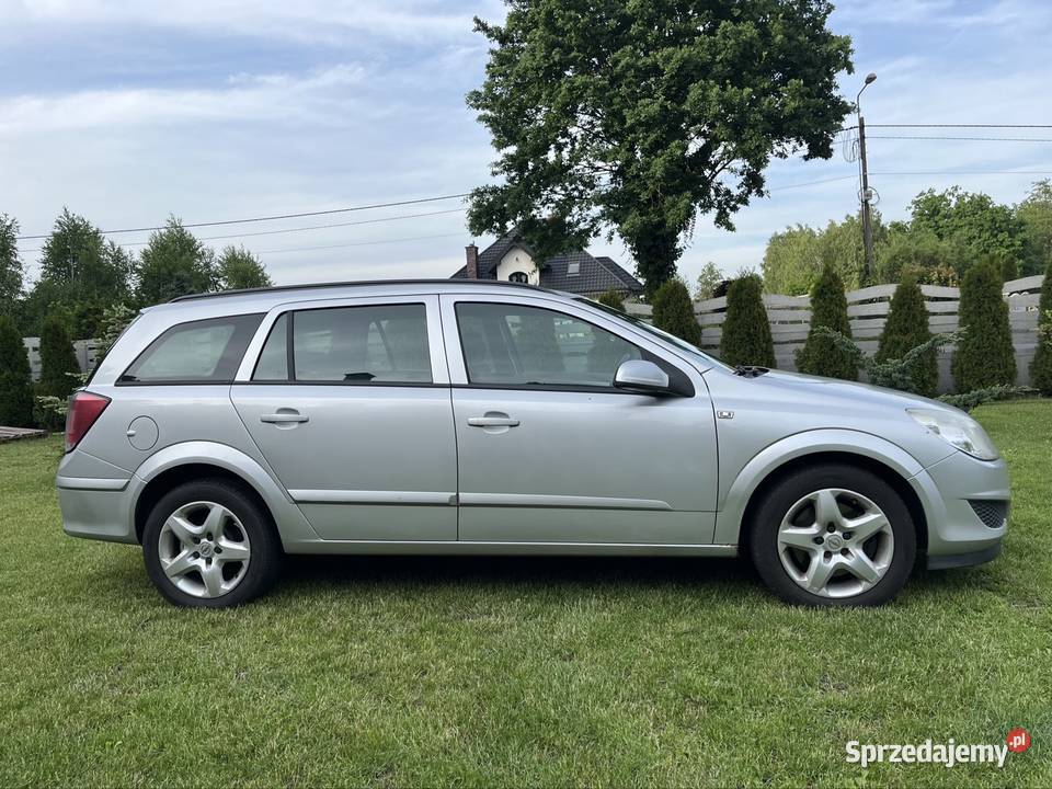 Opel Astra H Kombi 19 CDTI 2007 Sprawna OC i elektryczne lusterka Broszęcin