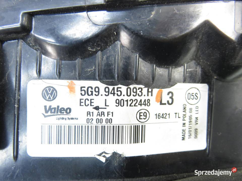 LAMPA LEWA TYLNA KLAPA VW GOLF VII Variant