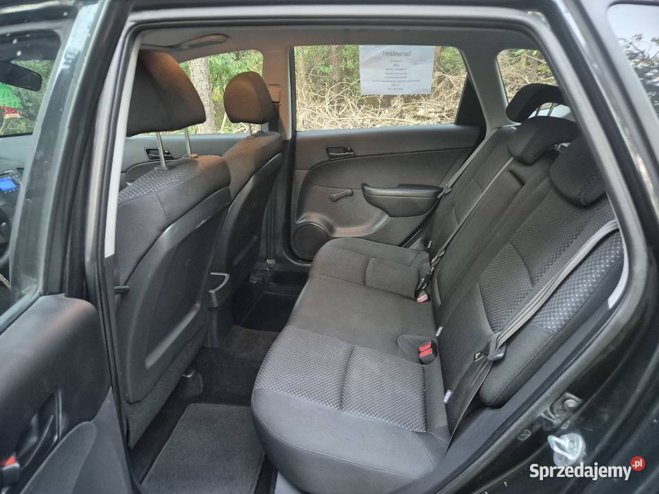 Hyundai I30 CW 14 benzyna 105 166 1396cm3