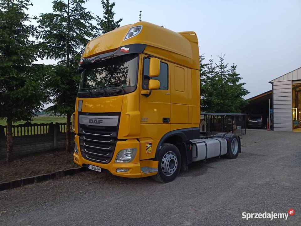DAF XF 460 z 2016 r Naczepa Schmitz Mega 2014 r podkarpackie Koniaczów