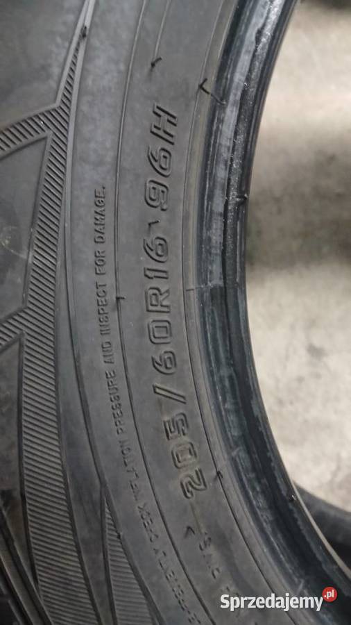 Opony 2056016 zimowe Falken 60 sprzedam