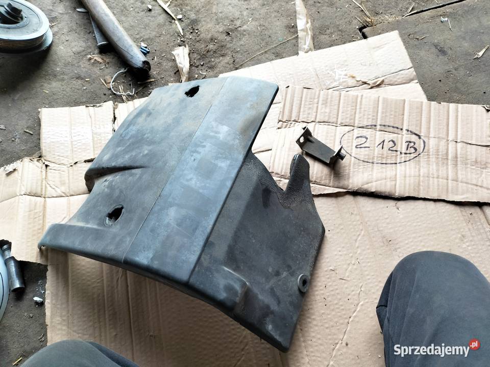 AUDI 80 B4 80B4 19TDI OSŁONA SILNIKA UCHWYT Pozostałe Kamień-Kolonia