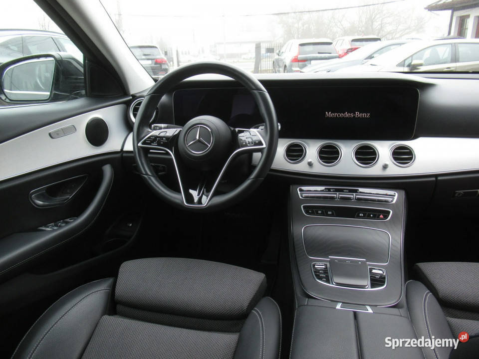 Mercedes E 220 BEZWYPADKOWY Pakiet AMG 4Matic Warszawa