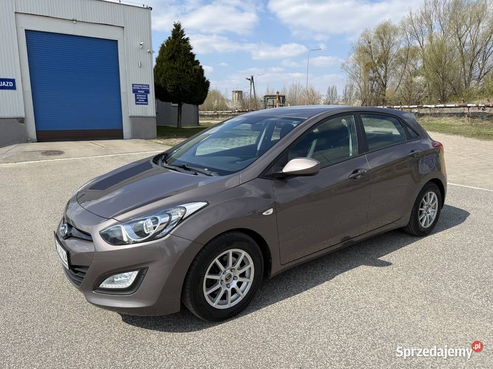 Hyundai i30 14 BENZYNA Klimatyzacja Ledy i30 Konin