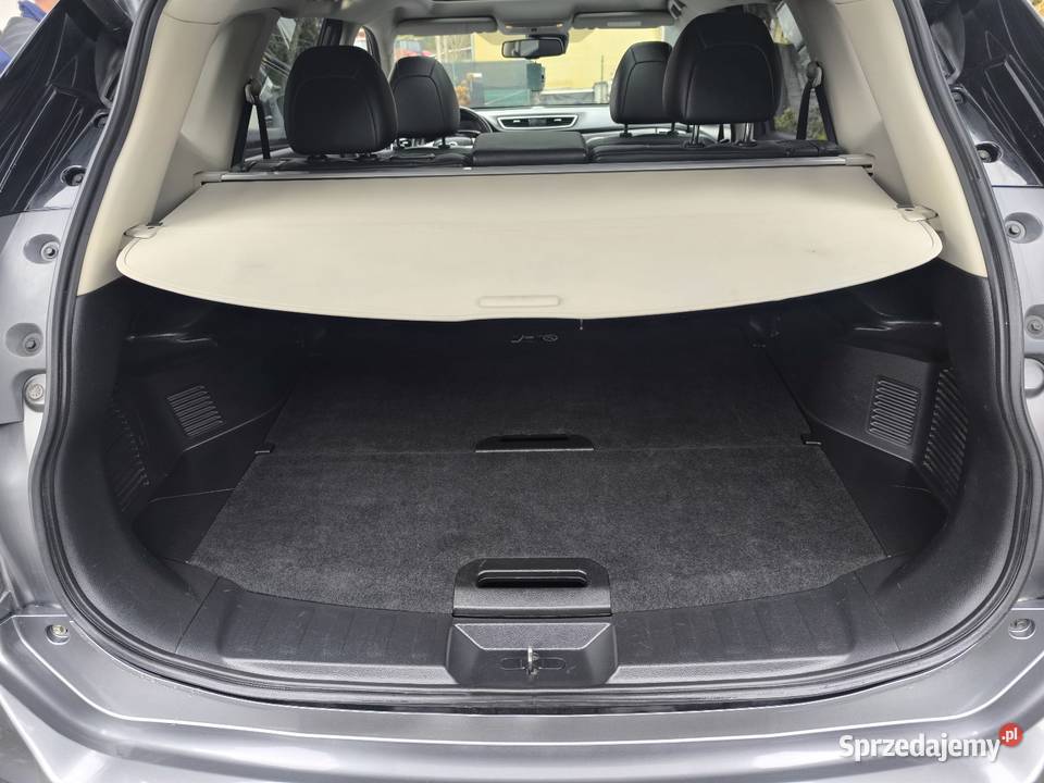 Nissan X TRAIL diesel 16 130 niski przebieg Trzemeszno