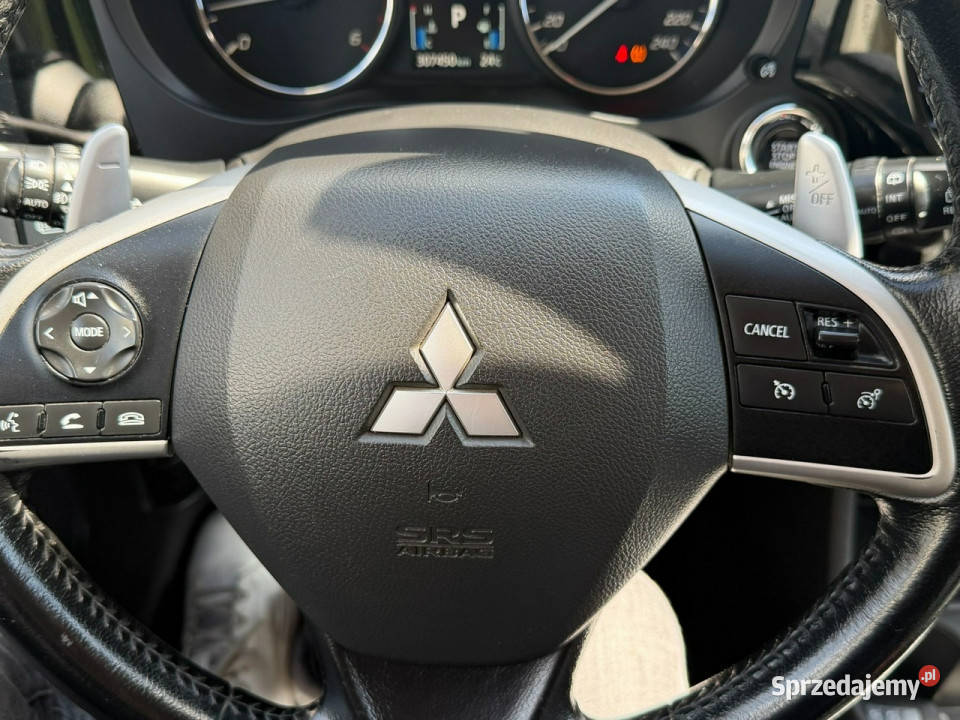 Mitsubishi Outlander Mitsubishi Outlander 22 nawigacja wielkopolskie