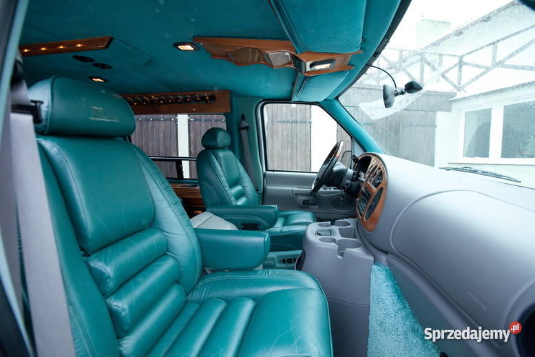 FORD ECONOLINE LA WEST LUKSUSOWA SALONKA Z USA z Pozostałe Motoryzacja Luzino