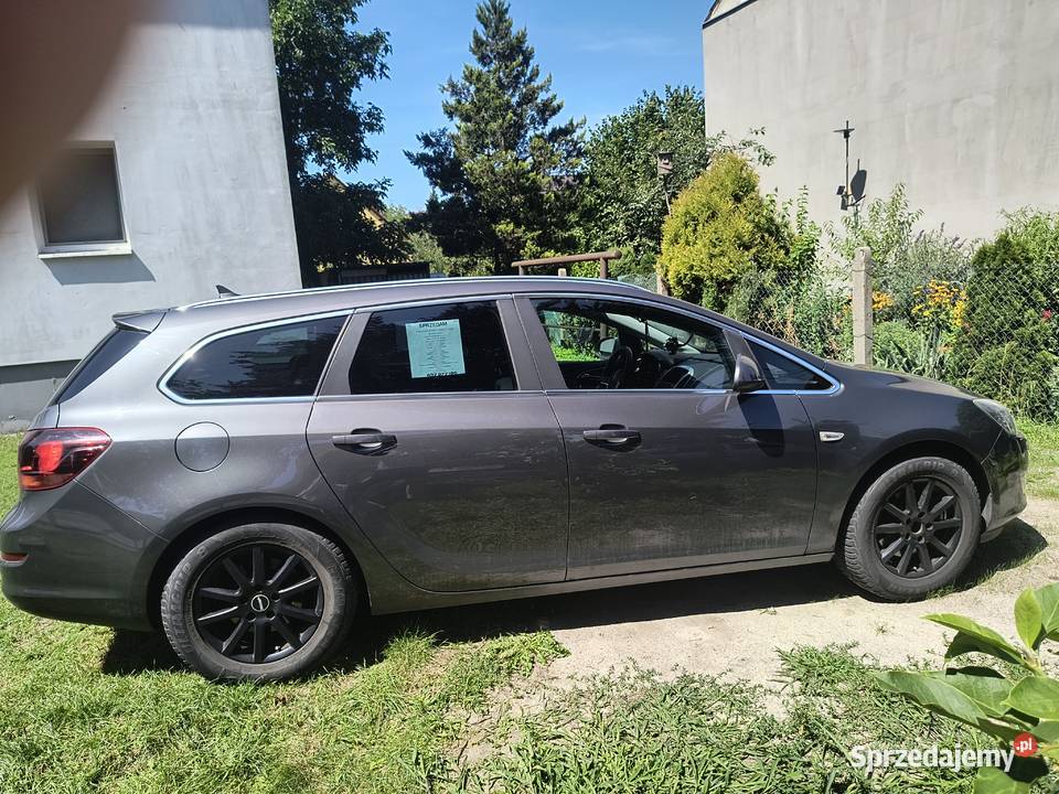 Opel Astra Sports Tourer PJ SW wersja sportowa